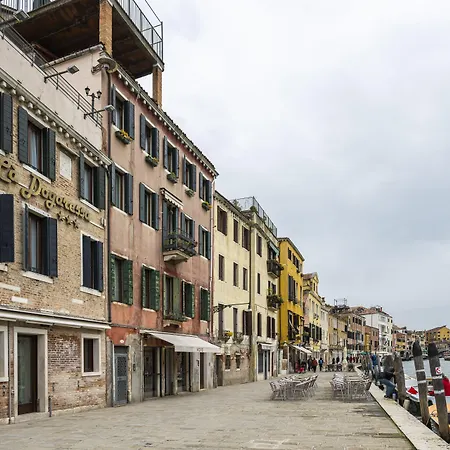 فندق Ca' Dogaressa 3*