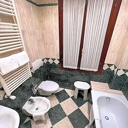 Ca' Dogaressa Hotel