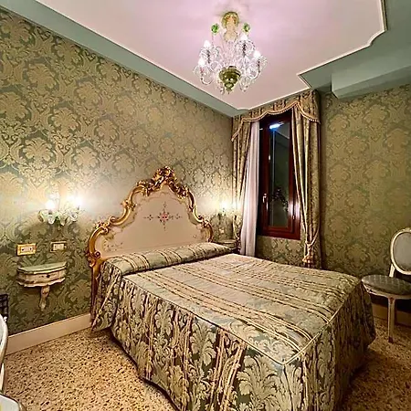 Ca' Dogaressa 3* Venise