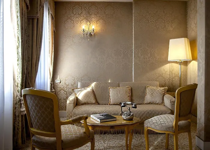 Ca' Dogaressa Hotell 3*