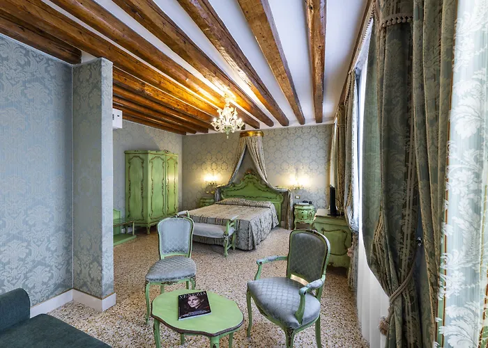 Ca' Dogaressa 3* Venedig