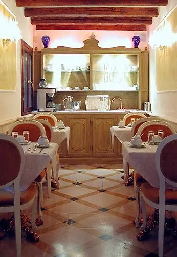 Hotell Ca' Dogaressa 3*